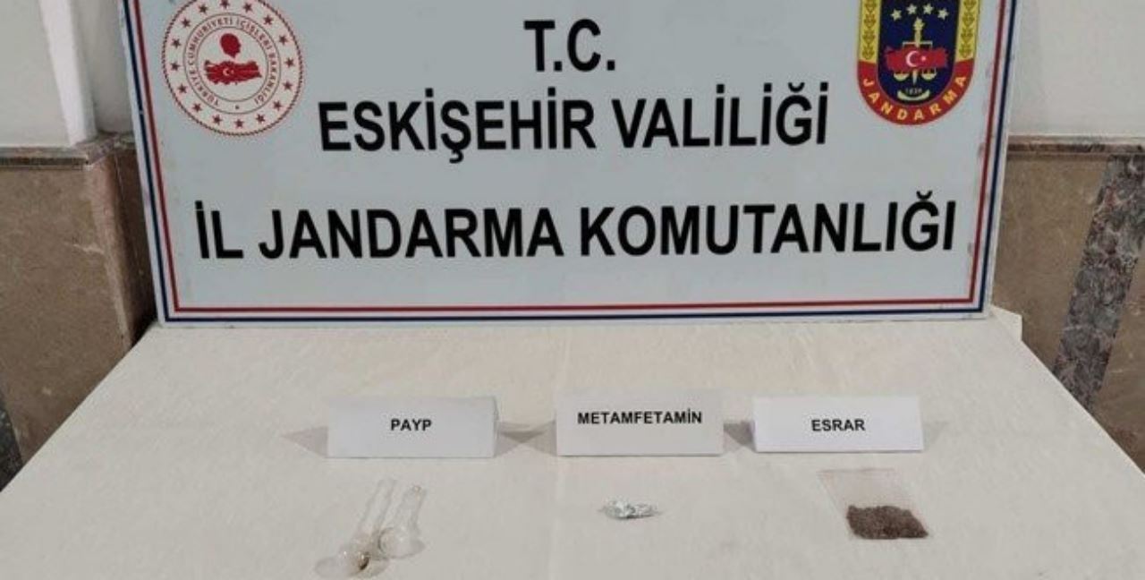 Jandarmanın düzenlediği uyuşturucu operasyonunda 3 kişi hakkında işlem başlatıldı