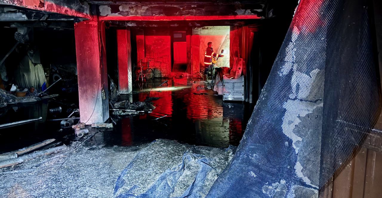Apartmanın garajında çıkan yangından 30 kişi etkilendi
