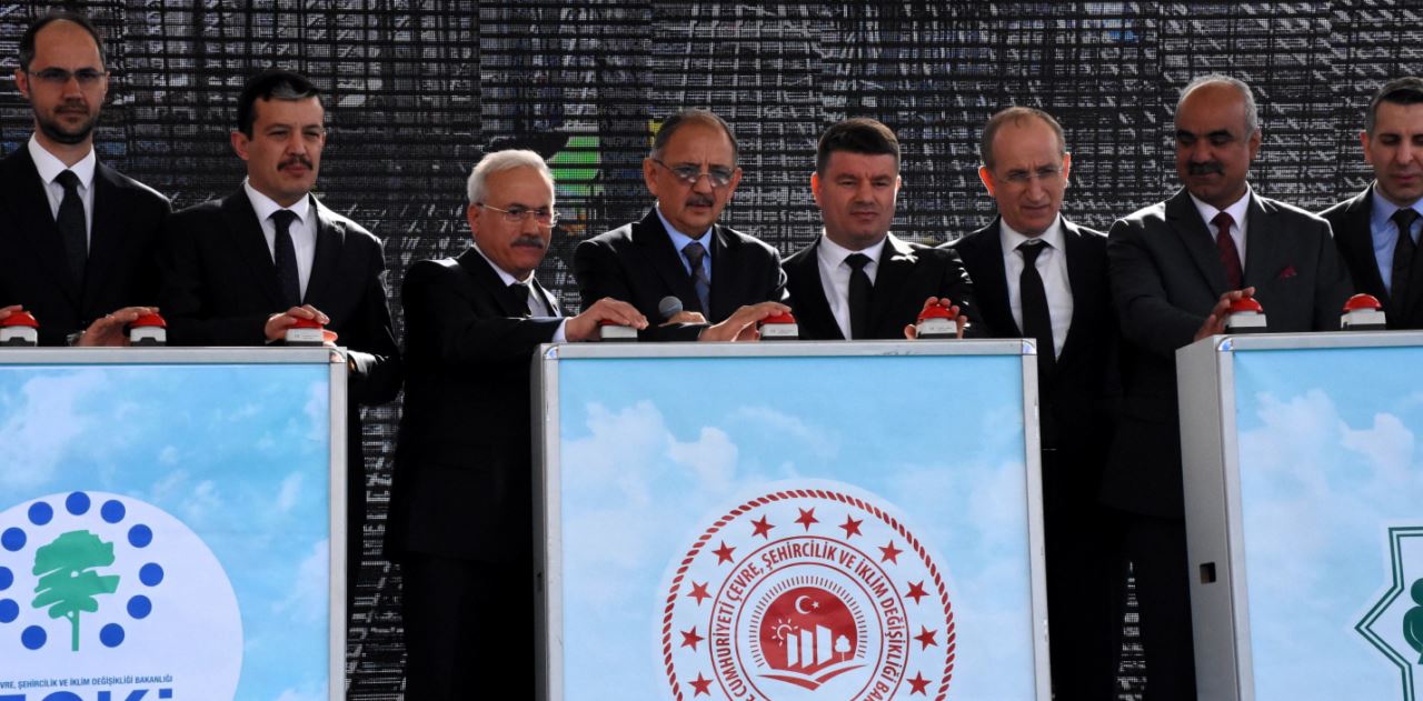 Bakan Özhaseki, Aksaray'da kentsel dönüşüm projesi temel atma törenine katıldı
