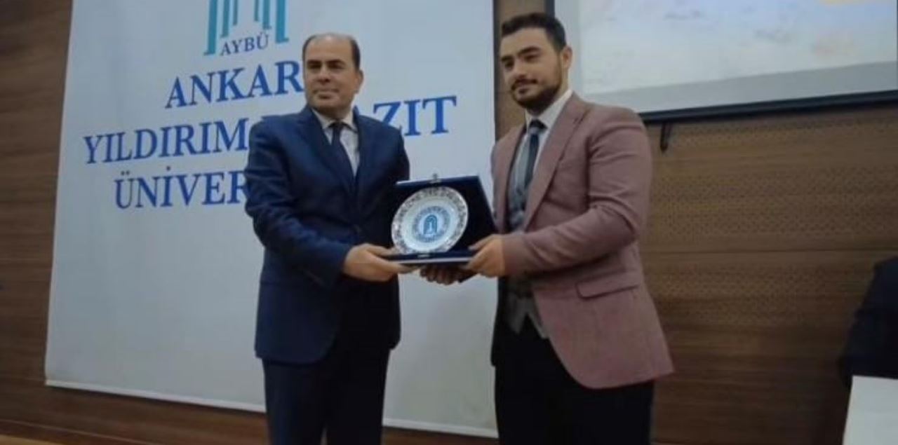 Üniversite öğrencisi Kur'an-ı Kerim'i Güzel Okuma Yarışması'nda bölge birinciliğini elde etti
