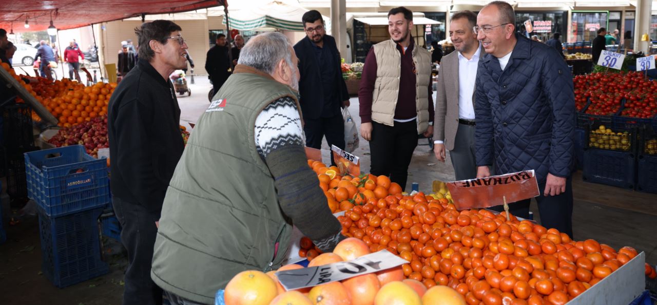 Başkan Kavuş Muhacir Pazarını ziyaret etti