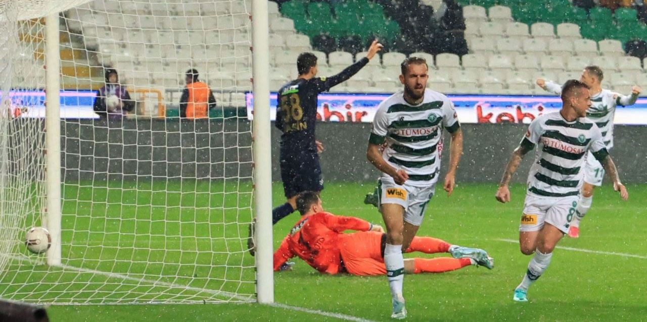Konyaspor tarihinin en golcü yabancı oyuncusu ünvanını Cikalleshi aldı