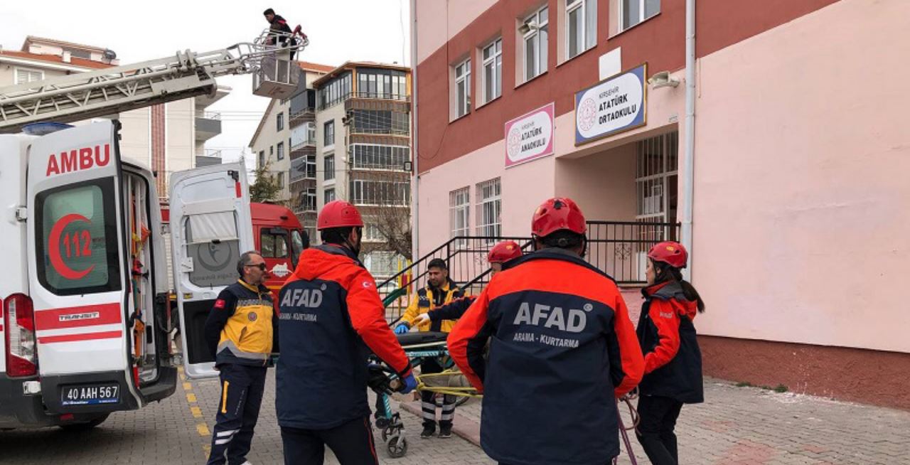 Deprem Haftası dolayısıyla tatbikat gerçekleştirildi