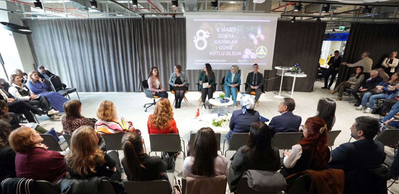 "Dijital Dünya Kadınları 2024" etkinliği organize edildi
