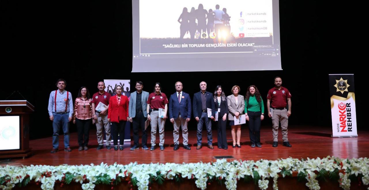 "Bağımlı olma özgür ol" semineri gerçekleştirildi