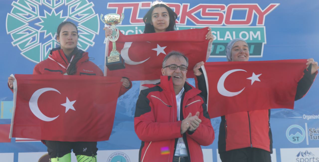 TÜRKSOY Erciyes Büyük Slalom Kupasında sona gelindi