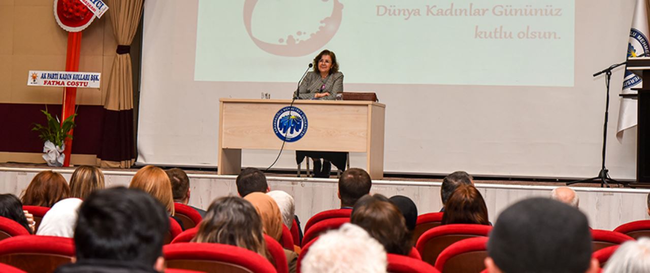 KMÜ'de "Kadın ve Adalet" konferansı yapıldı