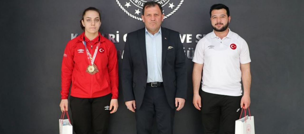Halter Şampiyonasında Avrupa üçüncüsü Kayserili sporcu Yunanistan yolcusu