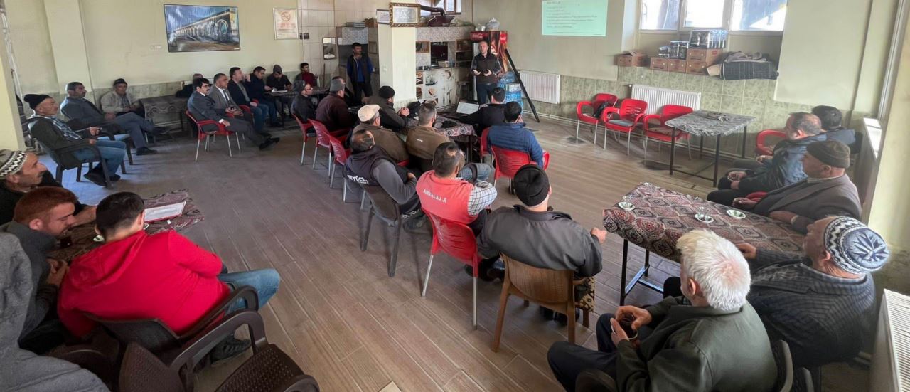 Beyşehir'de 4 ayda bin 72 çiftçiye eğitim verildiği açıklandı