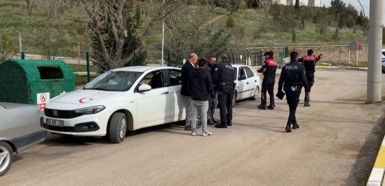 Aksaray polisi şok asayiş uygulaması gerçekleştirdi