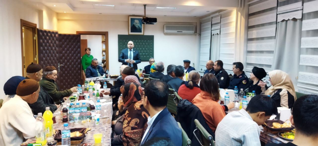 Kaymakam Göktaş, şehit ve gazi aileleri onuruna iftar verdi