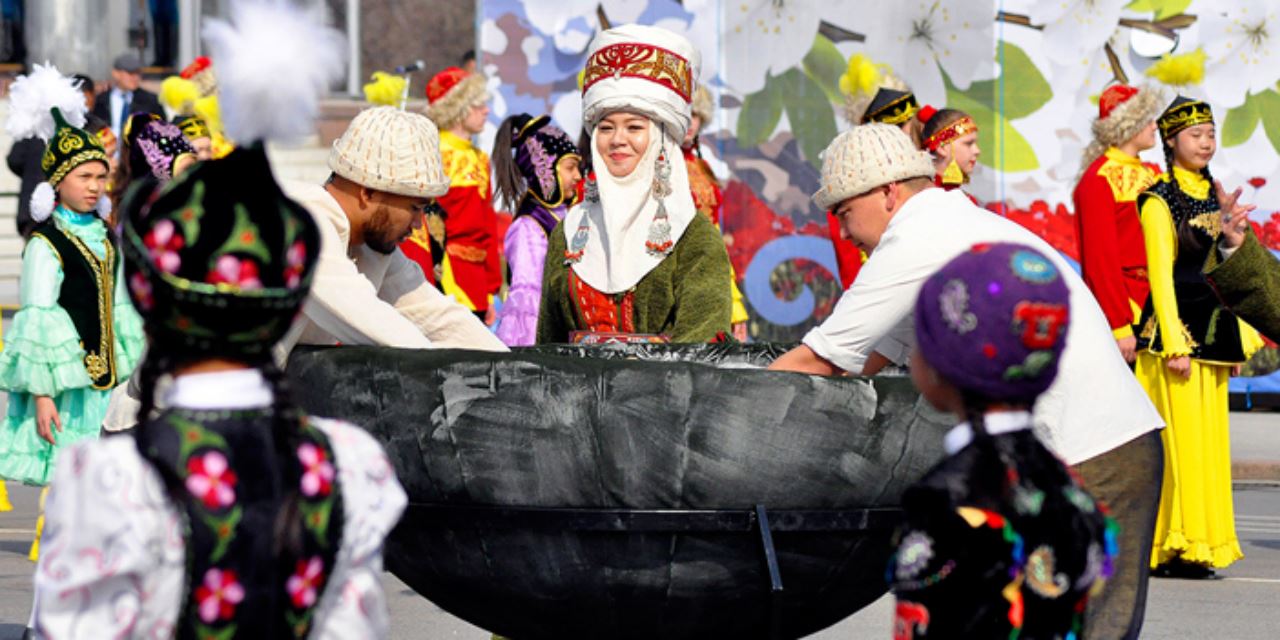 Türk'ün büyük bayramı Nevruz kutlu olsun