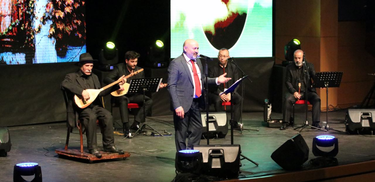 Aşık Veysel  vefatının 51. yılında konser ile anıldı