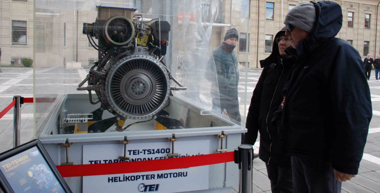 TEI'nin ürettiği milli havacılık motorları sergisi Eskişehir'de açıldı