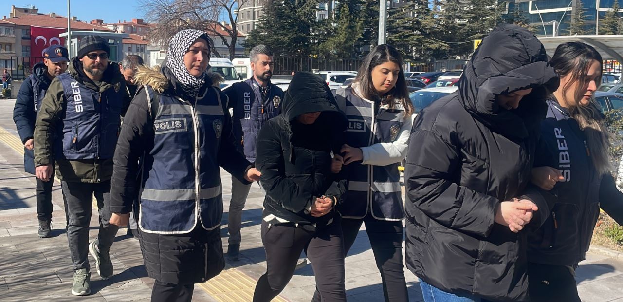 Sibergöz-28 operasyonlarında yakalananlardan 3'ü tutuklandı