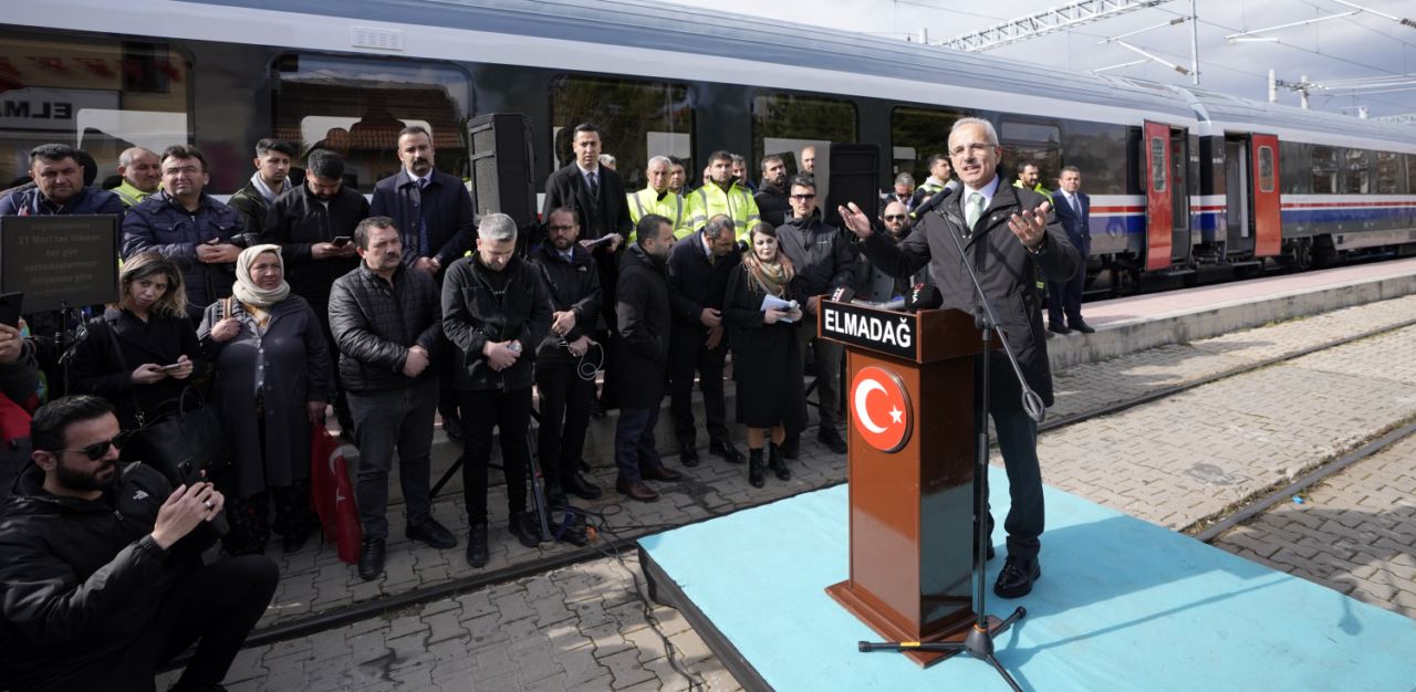 Ankara-Elmadağ banliyö tren seferlerinin Bayram sonuna kadar ücretsiz olacağı açıklandı