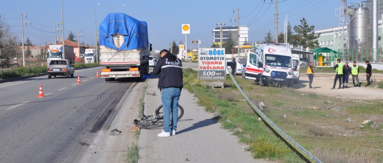 Konya'da tırın çarptığı bisiklet sürücüsü hayatını kaybetti