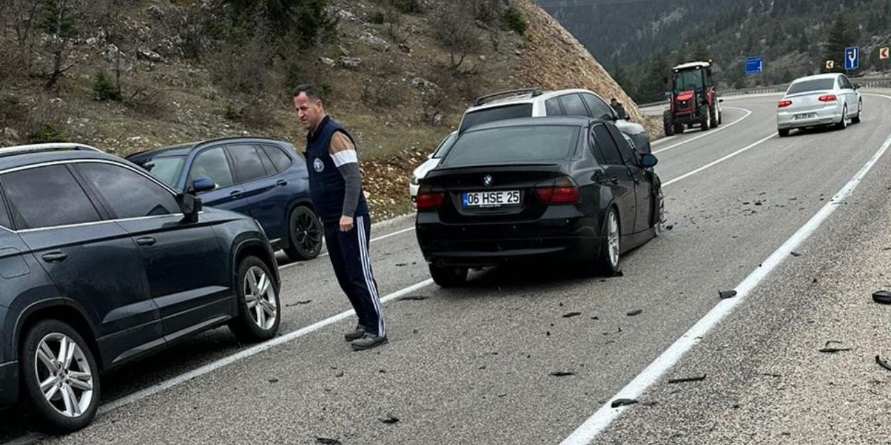 Konya’daki iki ayrı kazada 8 kişi yaralandı