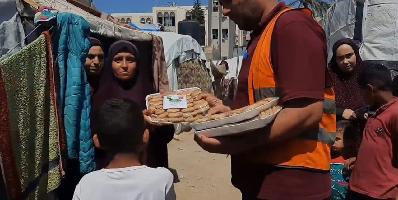 Diyanet’ten Gazzeli çocuklara bayram hediyesi