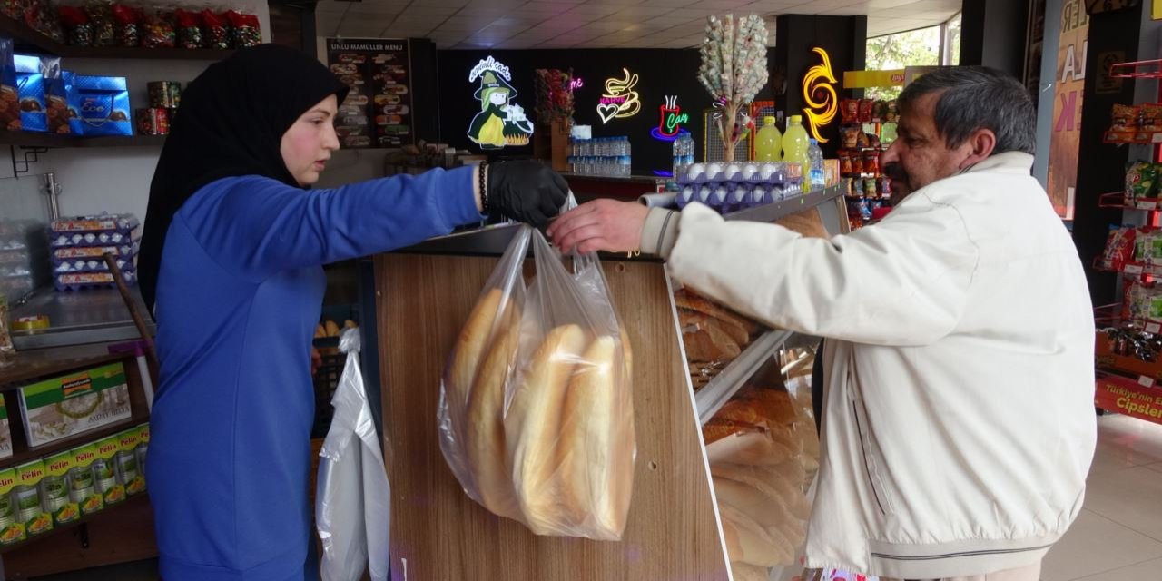 Sivas’ta bir firma, tepki olarak ekmeği 2 liraya düşürdü