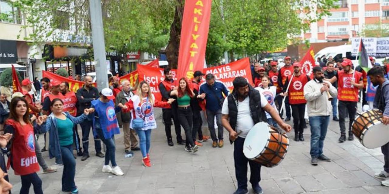 Konya’daki sendikalar 1 Mayıs’ı güç birliğiyle kutladı
