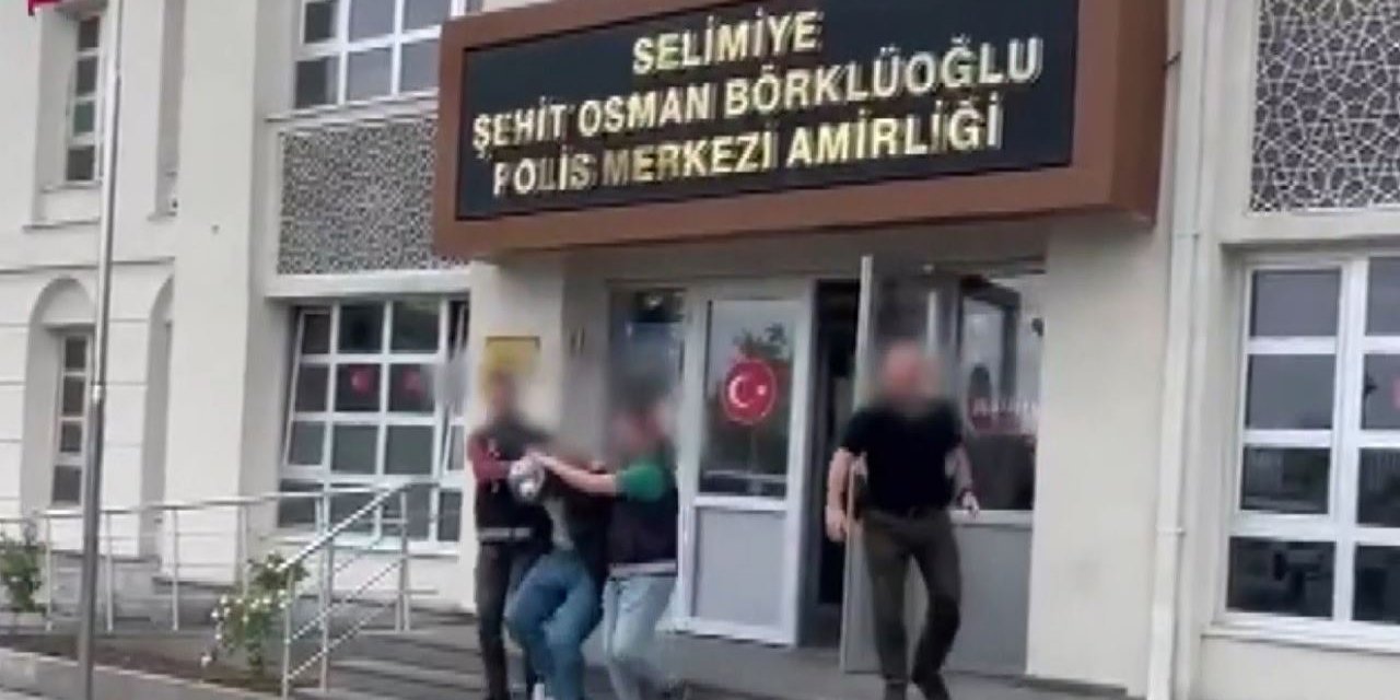 Suç makinesi baba, en sonunda bunu da yaptı