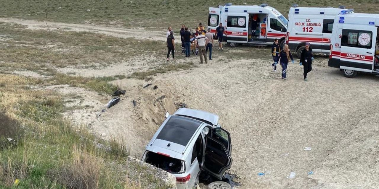 Konya'da şarampole uçan araçtaki 3 kişi yaralandı