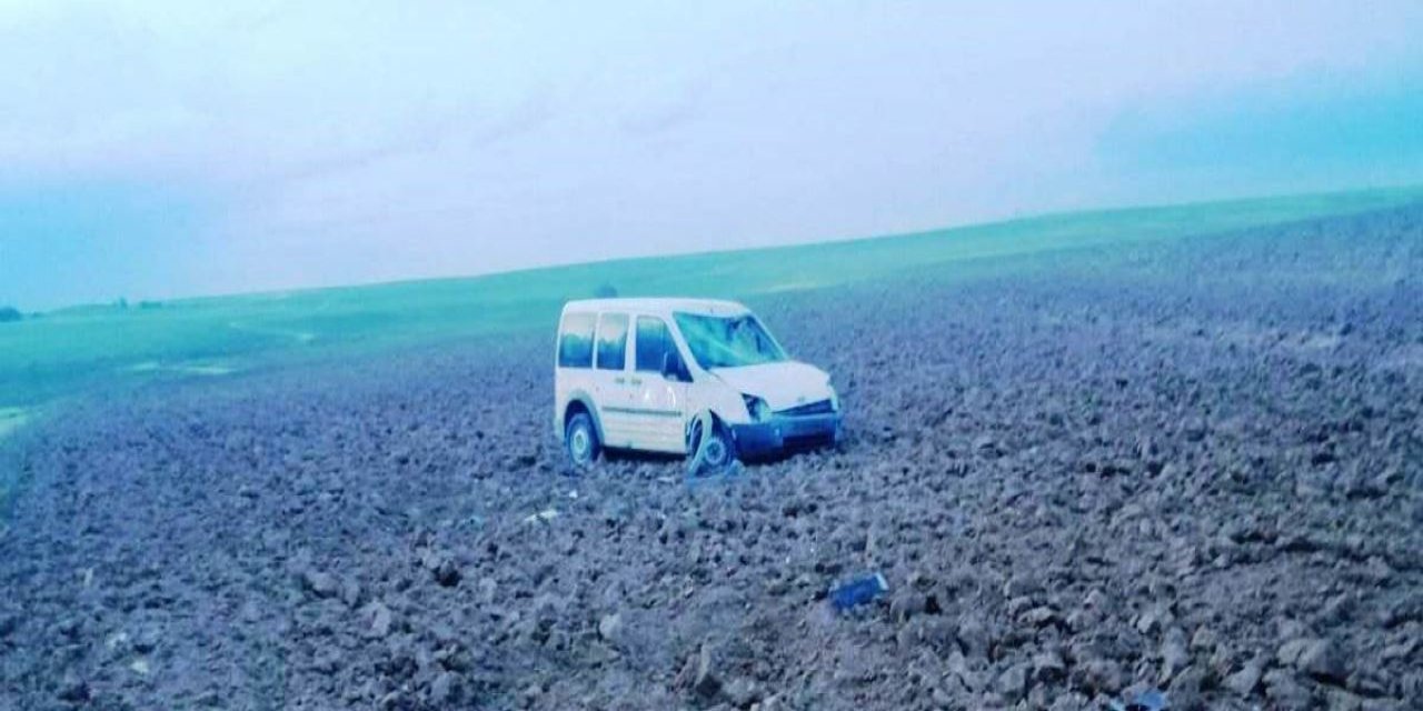 Konya'da hafif ticari araç takla attı, kazada 1 araç sürücüsü yaralandı