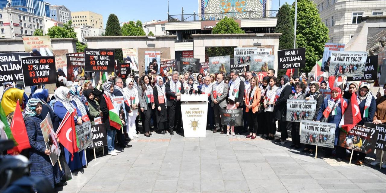 Başkan Büyükkılıç Gazze'li anneler için toplanan kadınlara destek verdi