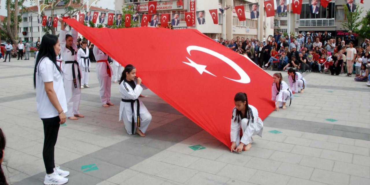 Akşehir’de 19 Mayıs coşkusu yaşandı