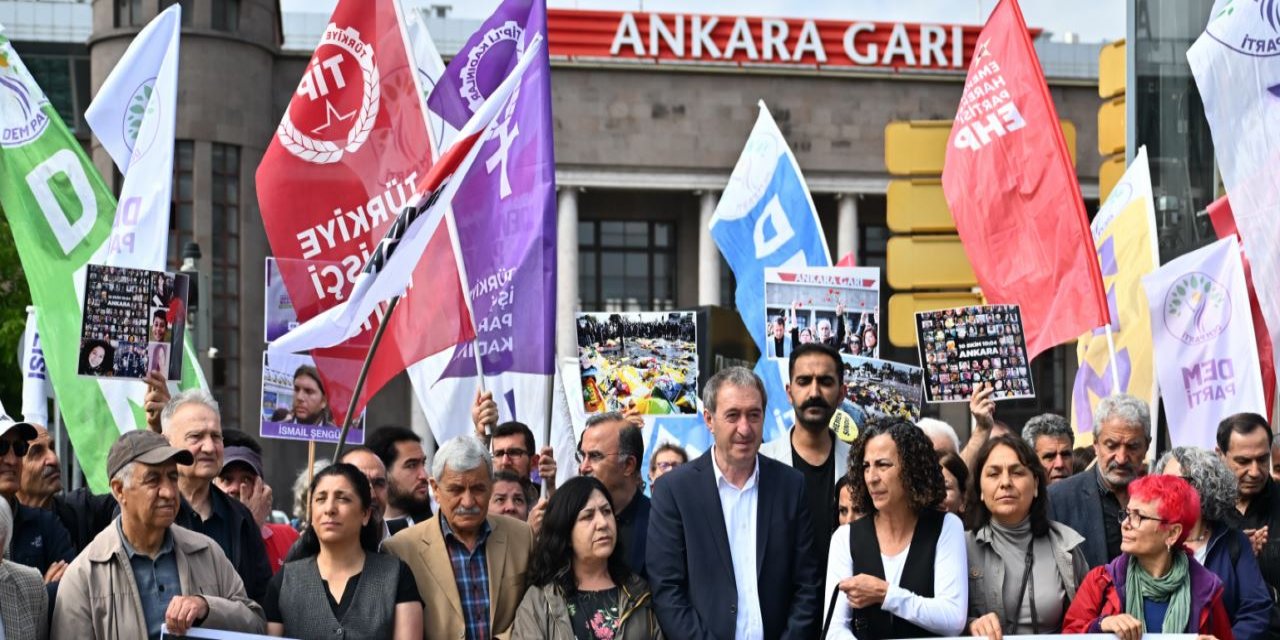 Terör saldırısında yaşamını yitirenler anıldı