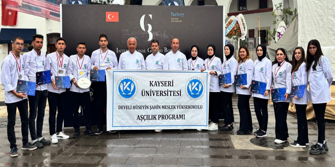 Kayseri Üniversitesi öğrencileri yemek yarışmasından 11 madalya kazandı