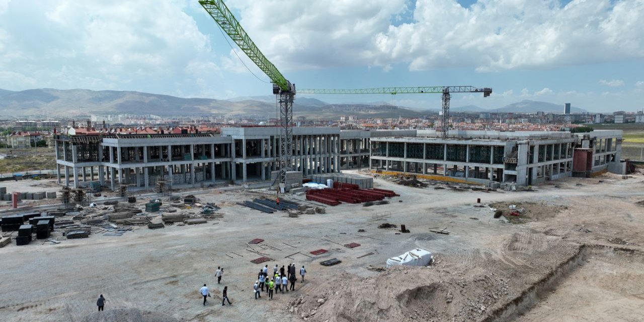 Konya'ya kazandırılacak dev tesisin inşası devam ediyor