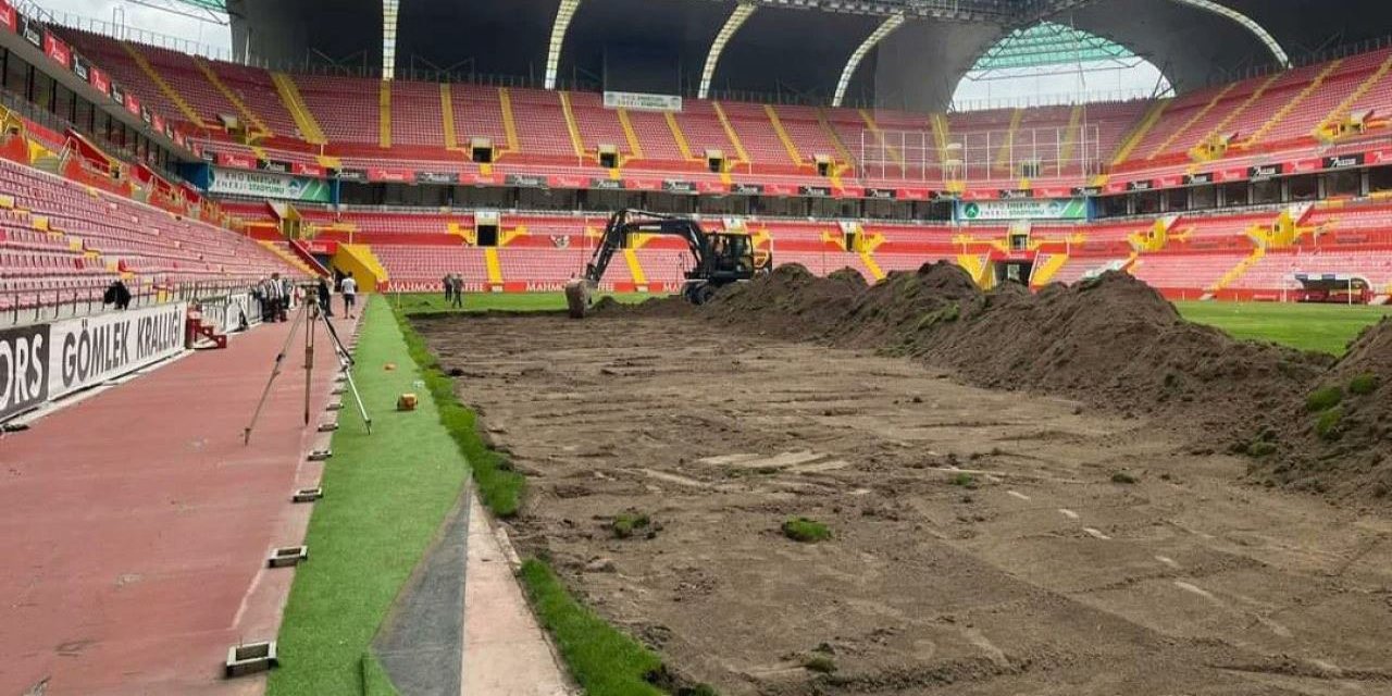 RHG Enertürk Enerji Stadı'nın zeminin yenileme çalışmaları başladı