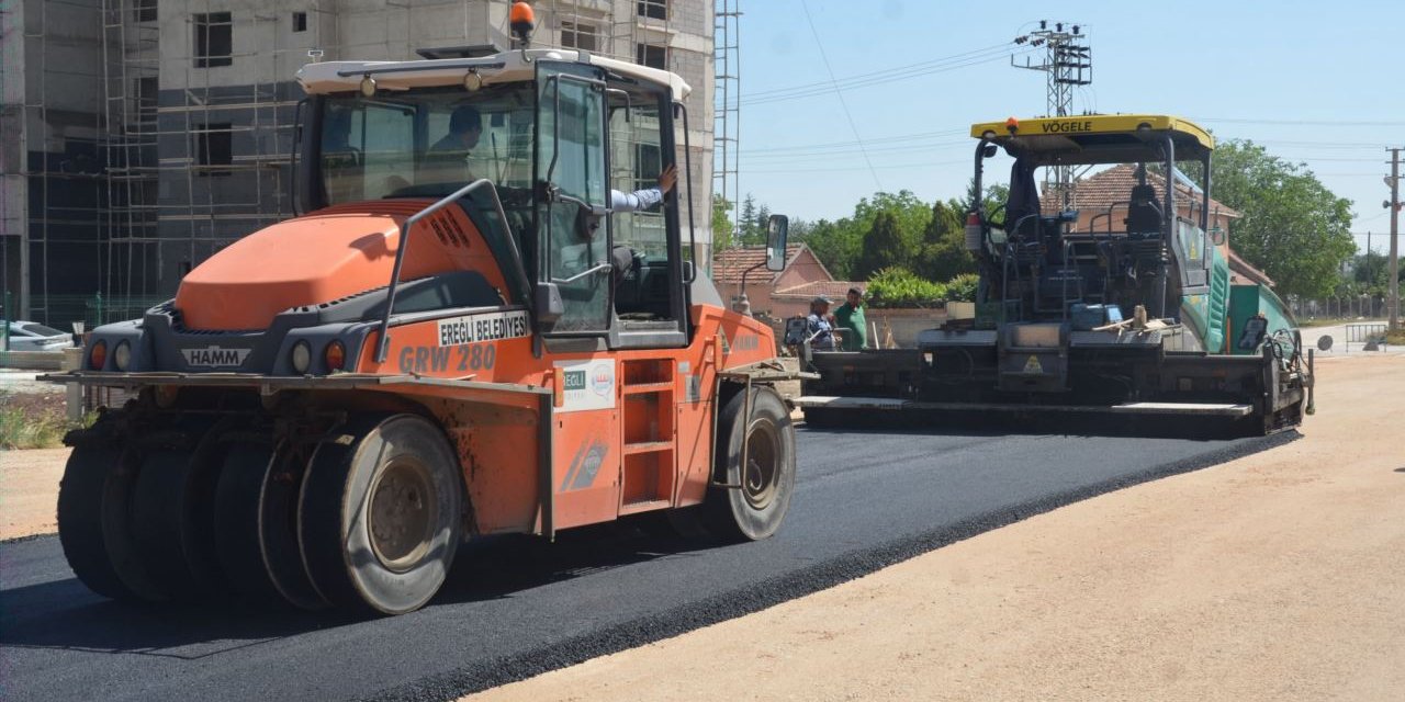 O ilçede yollar asfaltlanıyor