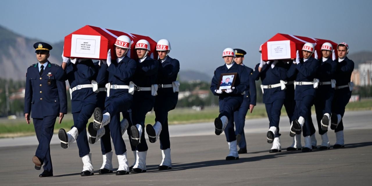 Kayseri'de şehit olan pilotlar için tören yapıldı