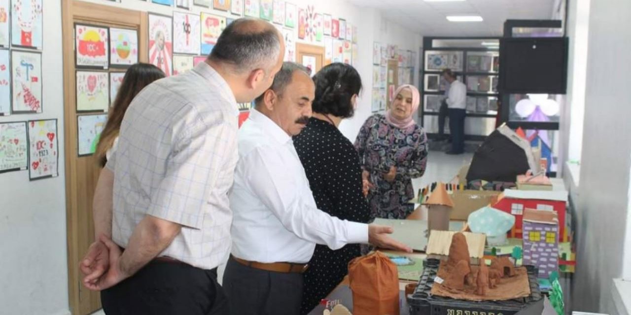 Yunak İnönü Ortaokulu, kermes düzenleyerek el emeği ürünleri sergiledi