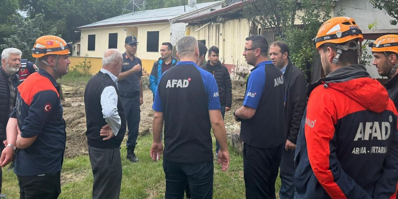 Sivas'ta meydana gelen heyelanda facianın eşiğinden dönüldü