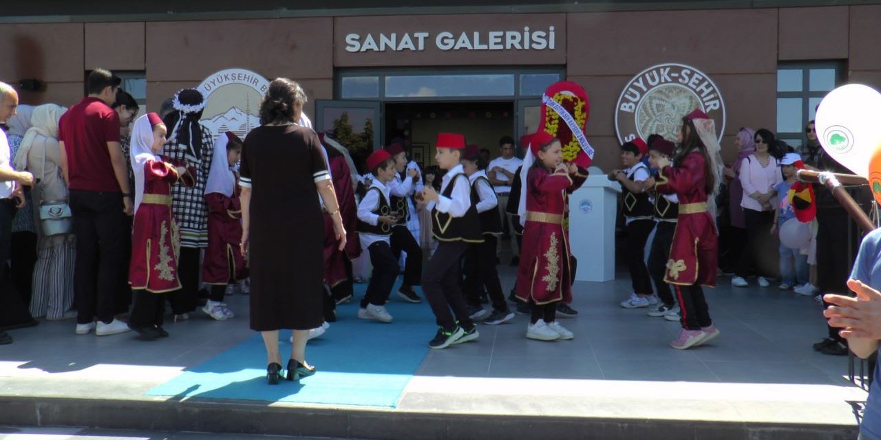 Minik öğrenciler ‘iyilikle' engelleri aştı