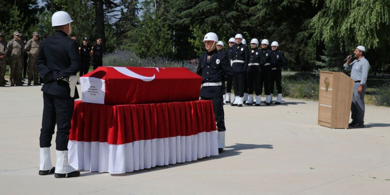 Yaşamını yitiren polisin cenazesi memleketine gönderildi