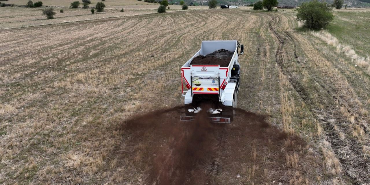 Başkan Pekyatırmacı, çiftçiye destek olmayı sürdürüyor