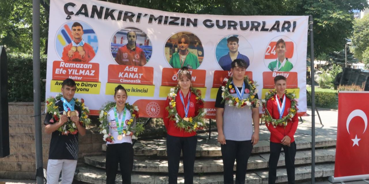 Avrupa ve dünya şampiyonalarında dereceye giren sporculara ödülleri verildi