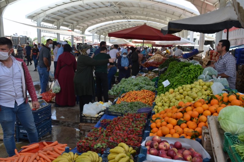 Bayramdan önce son pazar kuruldu