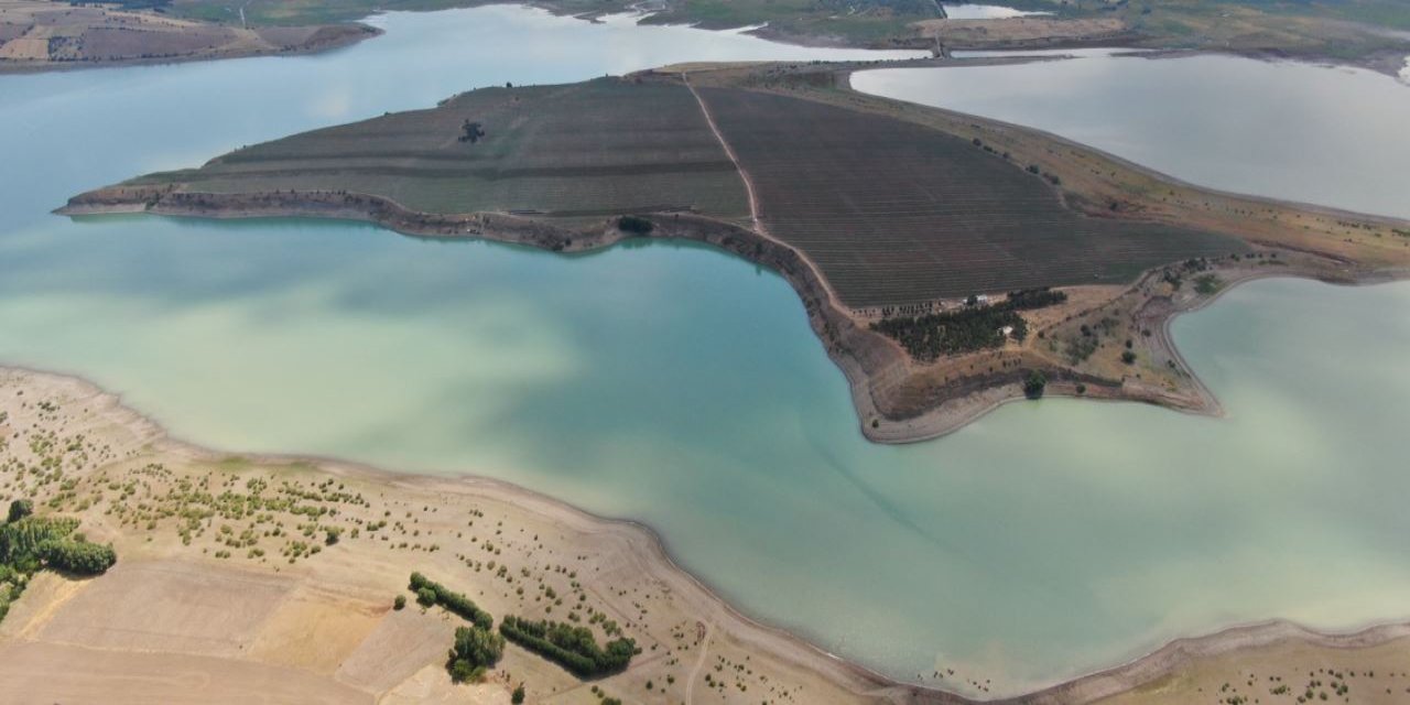 Denize kıyısı olmayan şehirde Anadolu'nun en büyük adası satıldı