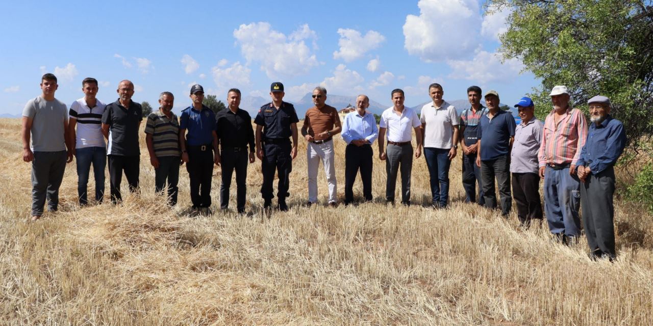 Başkan Bayındır hasat tarlasında