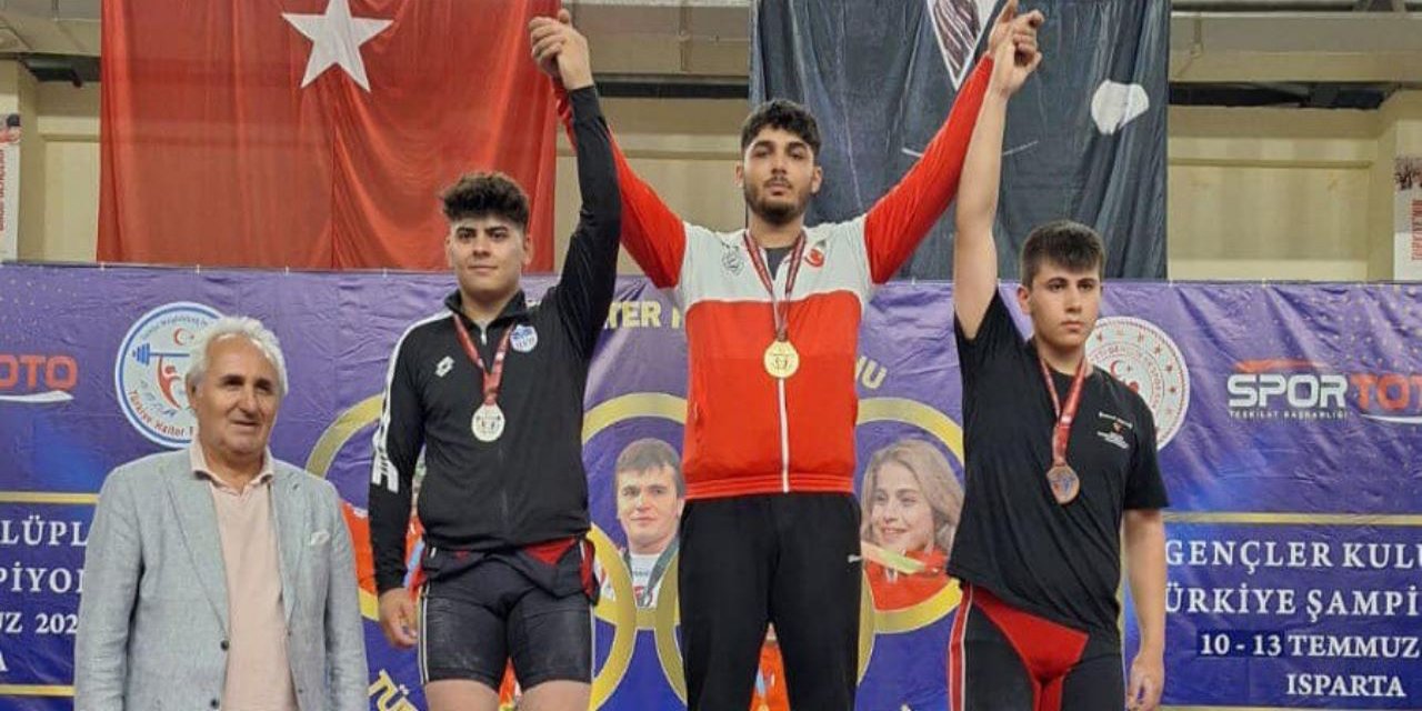 Kahramankazan Belediyespor Türkiye üçüncülüğünü elde etti