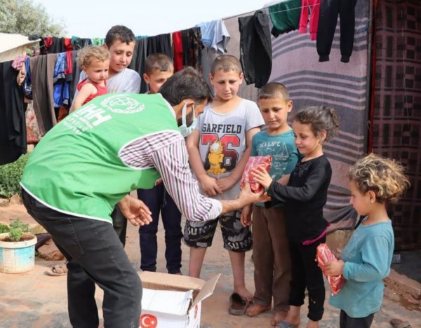 İHH’dan en güzel bayram hediyesi