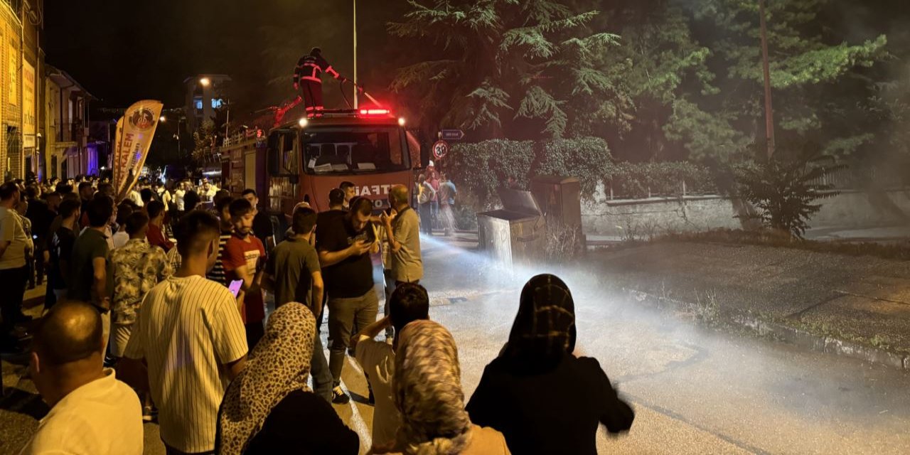 Çankırı'da meydana gelen yangında 3 ev küle döndü