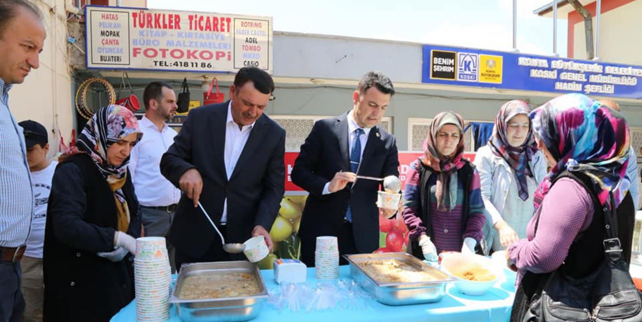 Hadim'de aşure şöleni