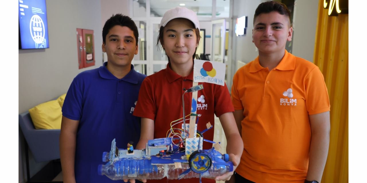 Bilim Konya'da öğrenciler bilimle iç içe